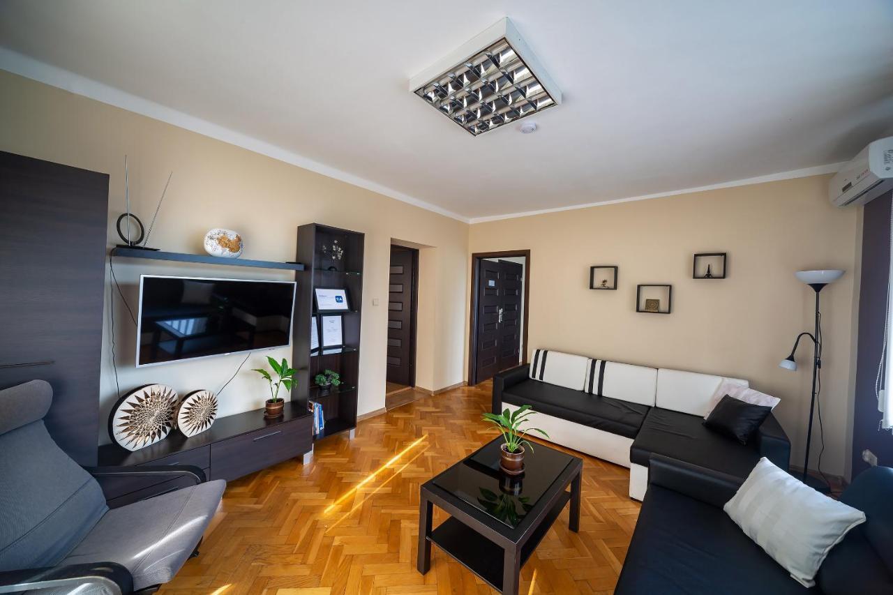 Apartament Natalia Zywiec Bagian luar foto